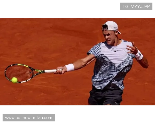 网球正手爆发带走整局